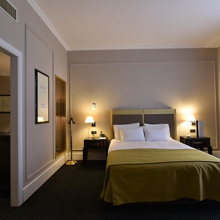 فندق غراند يريفان - سموول لكجري هوتيلز أوف ذا وورلد المظهر الخارجي الصورة A room at the hotel
